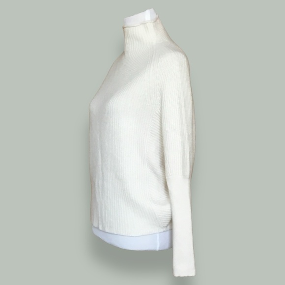 Club Monaco Emma Cashmere Sweater - Picture 14 of 16